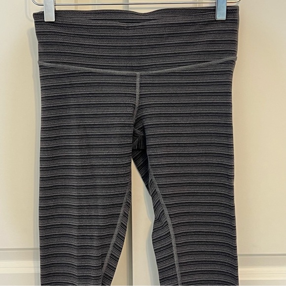 Lululemon Wunder Under 4 Crop Textured Stripe Slate Leggings Grey Coal Yoga - Picture 3 of 16
